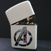 Bricheta stil ZIPPO albă