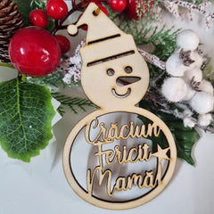 Ornament din lemn om de zapada