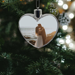 Glob de brad în formă de inimă